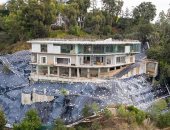 اعرف تفاصيل حياة والد عارضتى الأزياء جيجى وبيلا حديد بعد حكم قضائى بهدم قصره