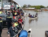 العالم هذا المساء.. فيضانات تأكل الأخضر واليابس فى جنوب السودان.. زعيمة ميانمار تواجه تهمة الإبادة الجماعية للروهينجا أمام العدل الدولية.. جونسون "طاهى" بأحد المطاعم قبل انطلاق الانتخابات البرلمانية ببريطانيا