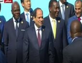 شاهد.. لحظة وصول الرئيس السيسى مقر منتدى أسوان للسلام والتنمية