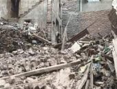 انهيار منزل بقرية الدير بطوخ خال من السكان لسوء الأحوال الجوية ..صور