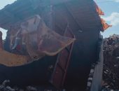 صور.. حملات مكبرة لإزالة مخالفات البناء بأحياء الإسكندرية