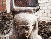 هل عثرت الآثار قبل كشف "ميت رهينة" على تماثيل أخرى تظهر هيئة "الكا"؟