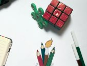 "أحمد" يشارك بصور لموهبته فى رسم حروف الخط العربى والرسومات الفنية