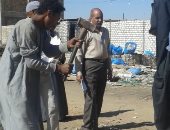 إزالة التعديات على حرم الجبانة العمومية بإدفو شمال أسوان 