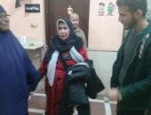 صور.. تضامن الإسكندرية تنقذ سيدة من الصقيع و تنقلها لدار رعاية