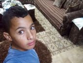 سيلفى الاعتقال.. طفل فلسطينى يلتقط صورة أخيرة بالمنزل قبل مداهمة الاحتلال