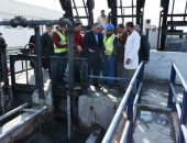 محافظ الشرقية يتفقد مشروعات الصرف و مستشفى الصالحية بفاقوس