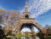 أعداد زوار برج إيفل فى باريس تعود إلى مستويات ما قبل جائحة كورونا