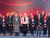 صور.. انتصار السيسى: حرصت اليوم على استقبال أولادي من مدرسة الأمل للصم 