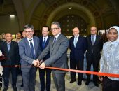 وزير الآثار يفتتح معرض "الحفائر الفرنسية فى مصر" بالمتحف المصرى