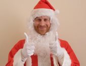 الأمير هارى بابا نويل لـ"الأطفال الأيتام" فى بريطانيا .. فيديو وصور