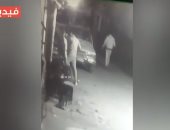 فيديو .. شاهد لحظة مقتل شاب على يد عاطل بالجيزة 
