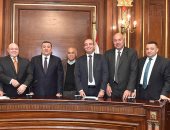 أسامة هيكل يودع زملاءه بـ"النواب" قبل إعلان التعديل الوزارى ..صور
