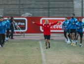 إنجازات الأهلى تتزايد قبل فتح الملف الأفريقى.. ضحايا الأحمر يتساقطون بالدورى.. "نوة" الاتحاد تتبخر على أبواب الجزيرة.. كتيبة فايلر تحصد الأرقام القياسية.. وحامل اللقب يمتع على أنغام "رباعيات هذه ليلتى"