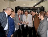 صور.. رئيس جامعة المنصورة يتفقد مركز جراحة القلب والصدر الجديد