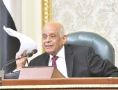 صور.. رئيس مجلس النواب يرفع الجلسة لوداع نظيره الليبى عقب إنهاء كلمته