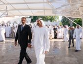 محمد بن زايد يستقبل رئيس إريتريا لبحث العلاقات الثنائية بين البلدين