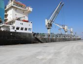 ميناء شرق بورسعيد يستقبل أول سفينة تحمل معدات كوبرى الفردان الجديد