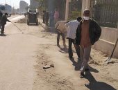 استجابة لصحافة المواطن.. محافظ أسوان يدشن حملة "نظف بلدك" 