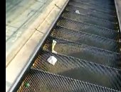 شكوى من تعطيل السلالم المتحركة بكوبرى الشيخ زايد