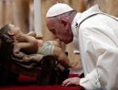 البابا فرنسيس يشهد قداس عيد الميلاد المجيد بكاتدرائية القديس بطرس