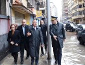 صور.. غرق شوارع شرق الإسكندرية.. والمحافظ يشدد على حلول عاجلة لتجمعات المياه