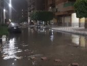غرق وحدات سكنية وشوارع بالسويس بسبب ارتفاع منسوب مياه شاطئ بورفؤاد.. صور