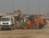 2000 طن "زبالة ومخلفات" من الطريق الدائرى فى المريوطية والمنصورية.. اعرف التفاصيل