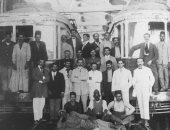 قصة صورة.. عمال أول عربات الترام بمصر الجديدة