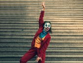 "خليكو انتو فى سانتا".. ميس حمدان تحتفل بالكريسماس بشخصية "الجوكر".. صور