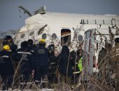 سقوط طائرة تقل 100 شخص فى كازاخستان.. ومصرع 14 شخص