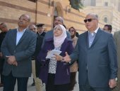 صور.. محافظ القاهرة يوجه بطلاء العقارات المطلة على مجمع الأديان بمصر القديمة
