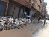 صور.. مواطنون غرب الإسكندرية يشتكون بسبب تراكم مياه الأمطار والقمامة