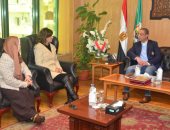 محافظ الفيوم يستقبل وزيرة الهجرة لإطلاق مبادرة "مراكب النجاة"