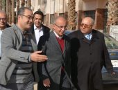 رئيس جامعة الزقازيق يتفقد مبنى كلية طب وجراحة الفم والأسنان الجديد