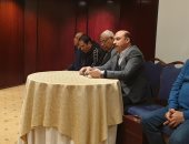 صور.. محافظ أسوان يحفز لاعبى فريق كرة القدم قبل مواجهة الزمالك مساء اليوم