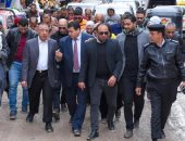  محافظ الاسكندرية يعتمد 6 ملايين جنيه لأعمال الرصف بمنطقة خورشيد