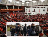 صور.. العالم هذا المساء.. البرلمان التركى يوافق على إرسال قوات عسكرية تركية إلى ليبيا.. الشرطة الفرنسية تسحل وتعتقل محتجين ضد قانون المعاشات.. وحرق صور رئيس الوزراء الهندى احتجاجا على قانون الجنسية الجديد