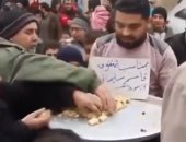 فيديو.. سوريون يوزعون حلوى فى الشوارع بعد تلقيهم خبر مقتل قاسم سليمانى