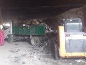 صور.. إيقاف أعمال بناء مخالف ورفع إشغالات بالبساتين