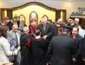 صور.. محافظ الجيزة يزور كنيسة الأقباط الإنجيليين للتهنئة بعيد الميلاد المجيد