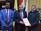 حصول 15 طالبا بـ"ألسن بنى سويف" على منح دراسية لألمانيا