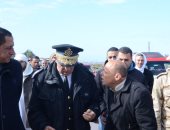 صور .. تنفيذ 19 قرار إزالة تعديات ببحيرة مريوط بالإسكندرية