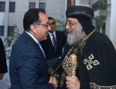 صور.. رئيس الوزراء يهنئ البابا تواضروس الثاني بمناسبة عيد الميلاد المجيد