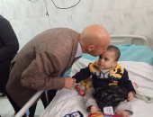 القصة الكاملة لتعذيب رضيع الشرقية على يد جدته بسبب بكائه وإصابته بـ9 كسور