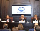 وزير الإسكان: الدولة رفعت حجم تحلية مياه البحر من 80 ألف لـ 800 ألف متر مكعب يوميا 