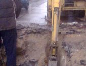 صور .. إصلاح كسر بماسورة مياه غرب الإسكندرية