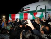 وصول جثمان قاسم سليمانى إلى إيران بعد تشييعه فى النجف العراقية