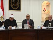 وزيرا الإسكان والأوقاف ومحافظ القاهرة يتابعون عدداً من المشروعات المشتركة 