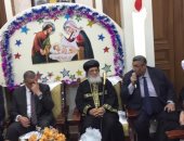 محافظ سوهاج ومدير الأمن يختتمان جولة التهنئة بعيد الميلاد بطهطا وطما.. صور وفيديو